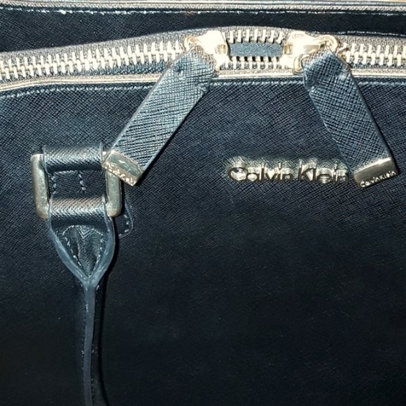 CALVIN KLEIN SAFFIANO LEATHER ZIP SATCHEL PURSE - Picture 3 of 9